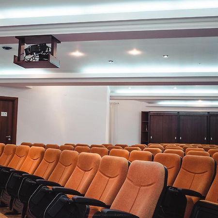 פיטסטי Celly Hotel מראה חיצוני תמונה
