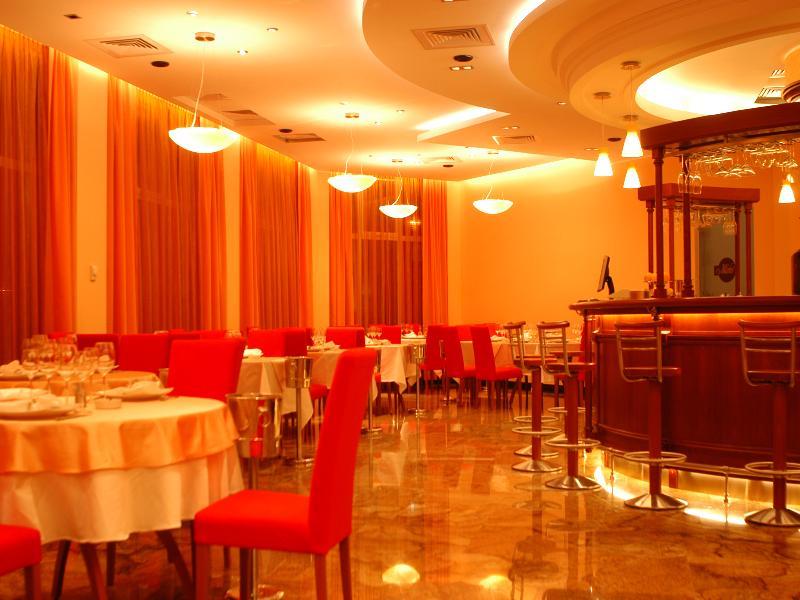פיטסטי Celly Hotel מראה חיצוני תמונה