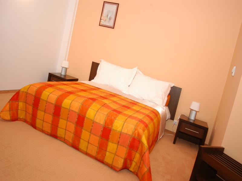 פיטסטי Celly Hotel מראה חיצוני תמונה