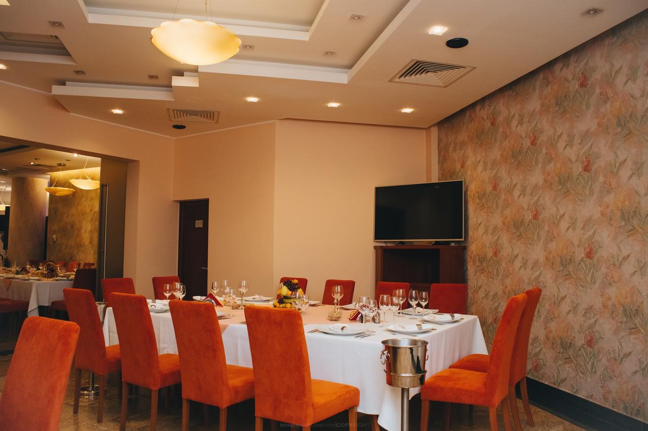 פיטסטי Celly Hotel מראה חיצוני תמונה