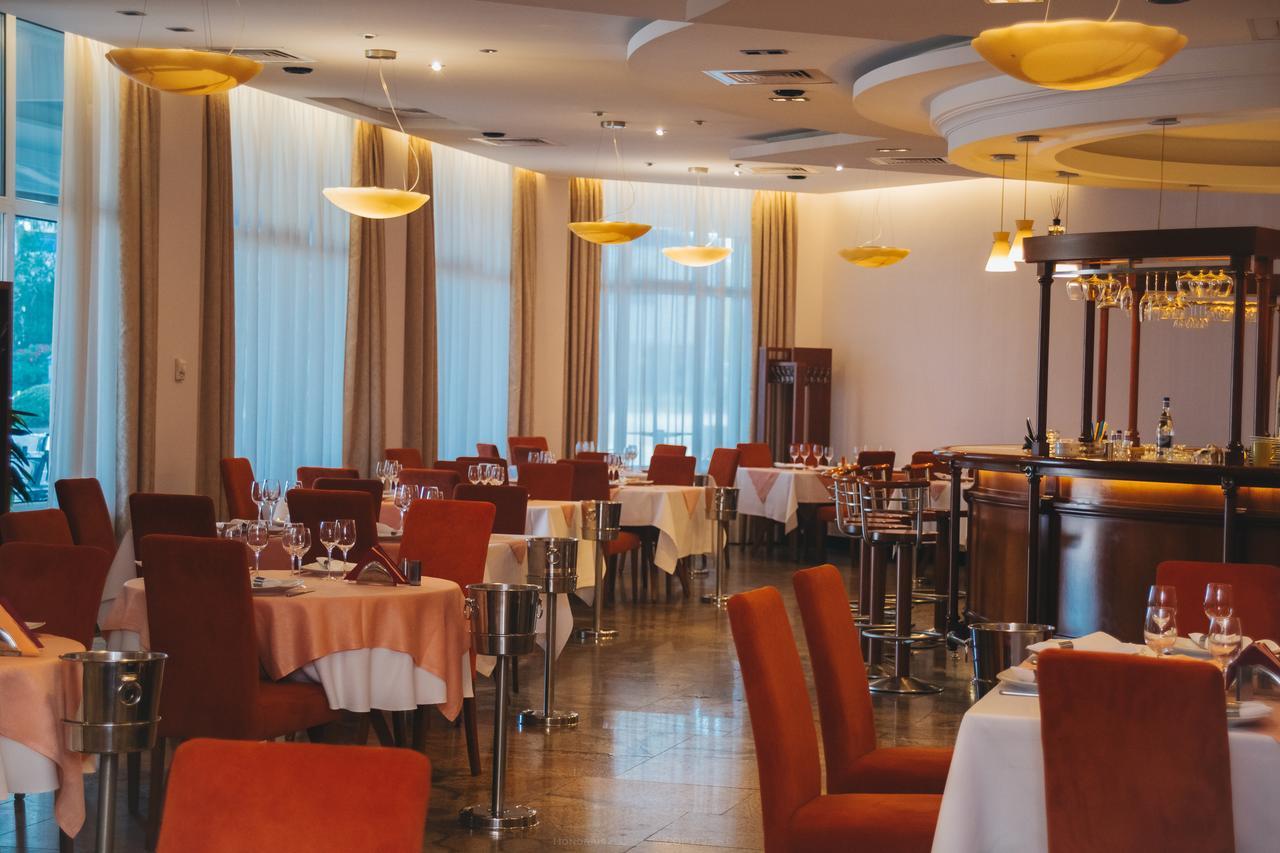 פיטסטי Celly Hotel מראה חיצוני תמונה