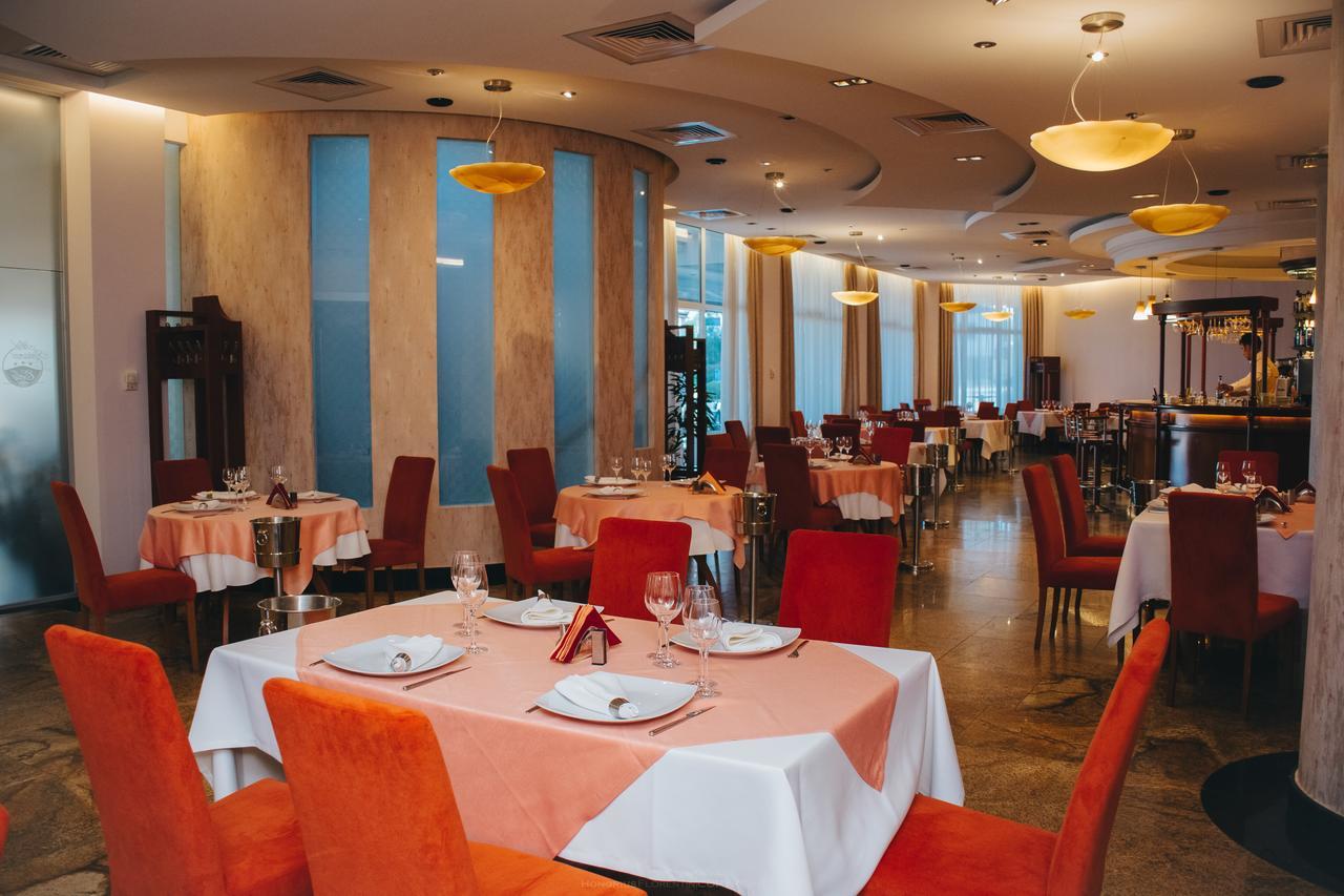 פיטסטי Celly Hotel מראה חיצוני תמונה
