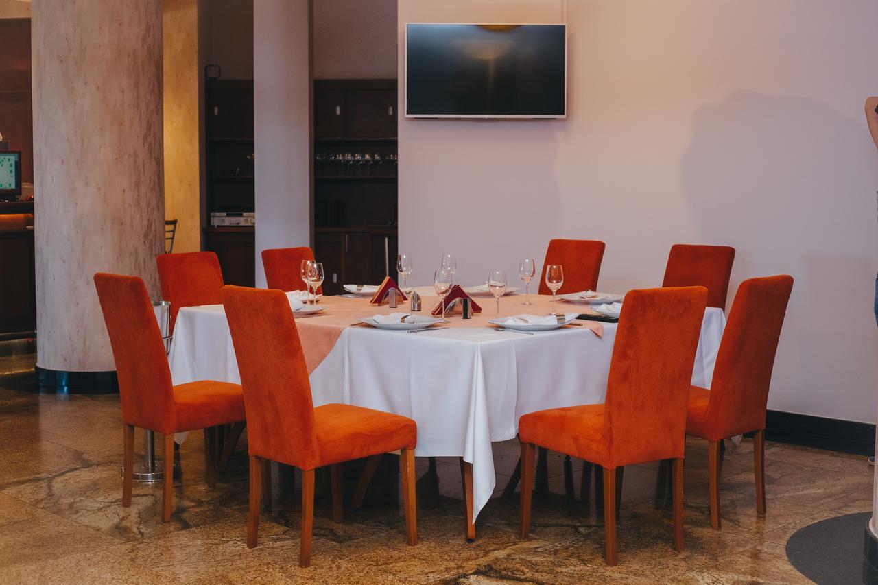 פיטסטי Celly Hotel מראה חיצוני תמונה